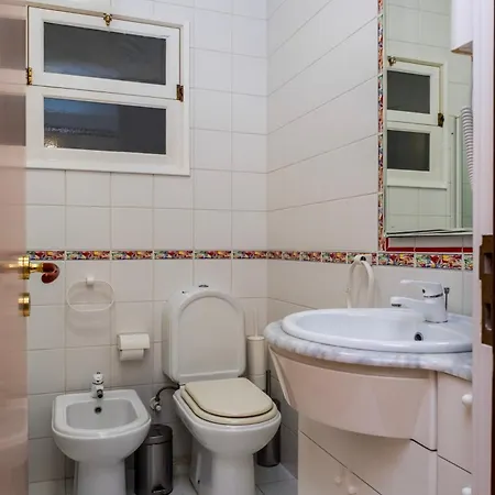 Rh Charming Sao Victor Apartman *