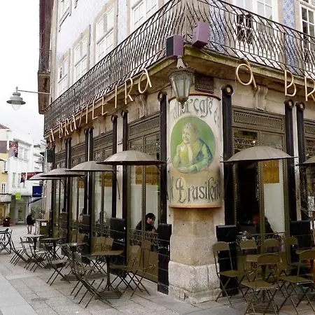 Rh Charming Sao Victor Apartament *