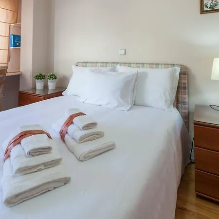 Rh Charming Sao Victor Apartment