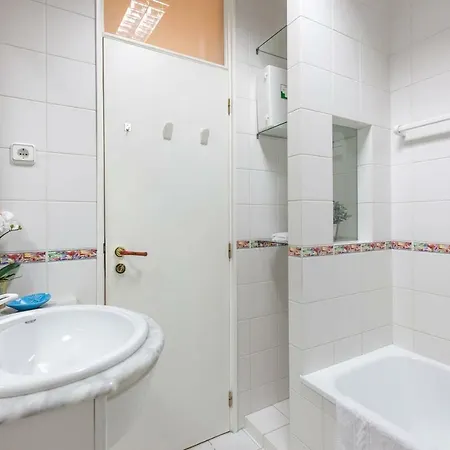 Rh Charming Sao Victor *